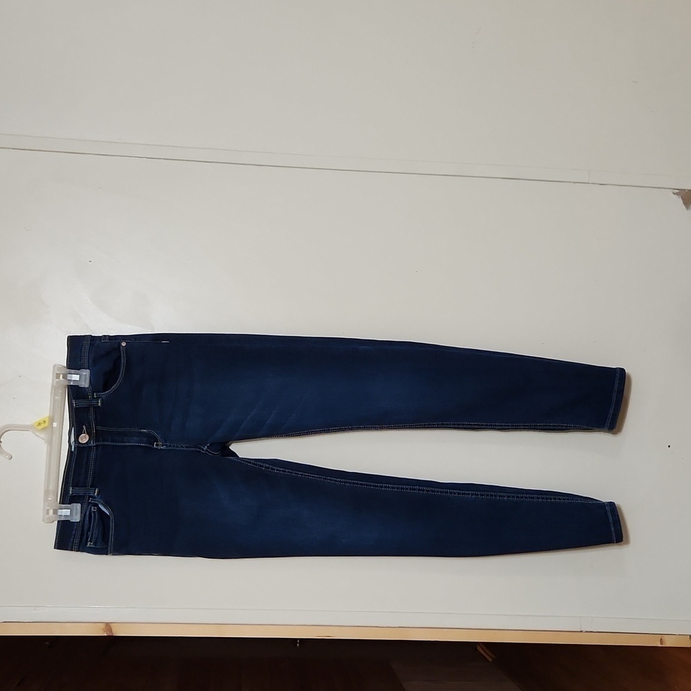 Juniors skinny jeans